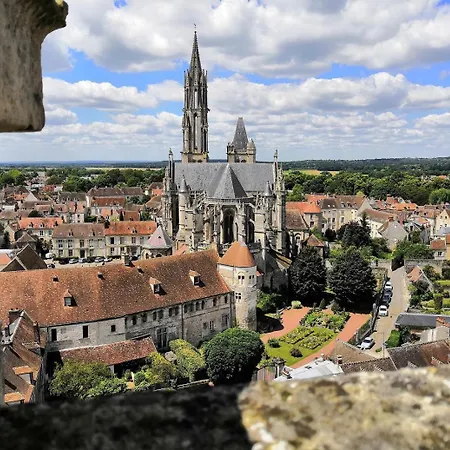 Lejlighed Calme En Plein Centre De Senlis *